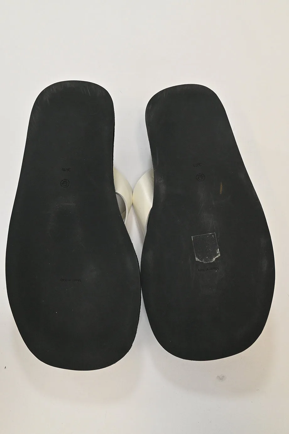 [WS6463] The Row | Flat sandals