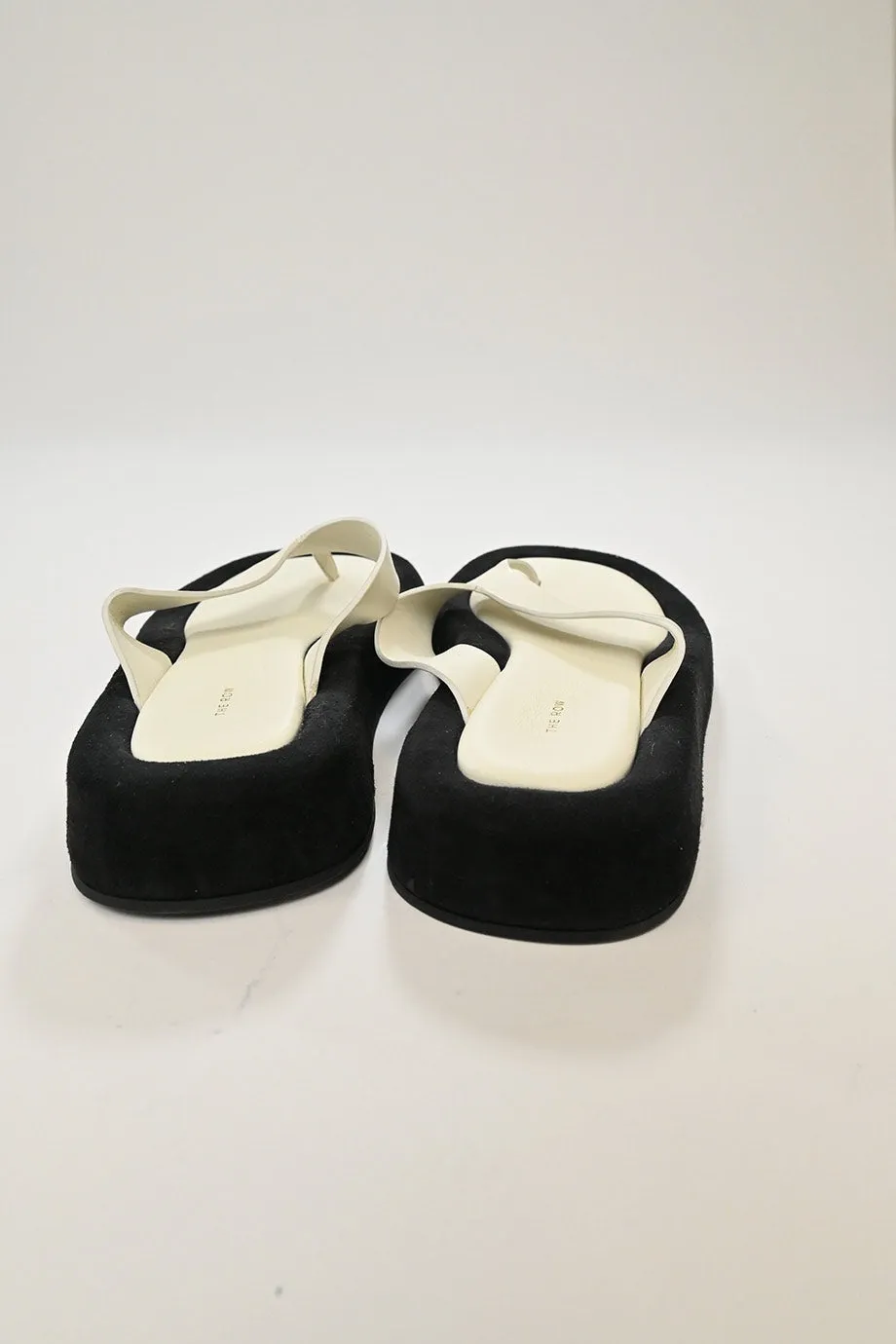 [WS6463] The Row | Flat sandals