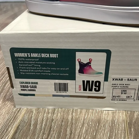 XTRATUF Ankle Deck Boot Purple Aurora Size 9 NEW