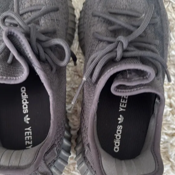 YEEZY Boost 350 V2 Black Sneakers
