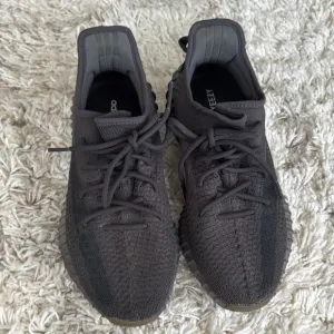 YEEZY Boost 350 V2 Black Sneakers
