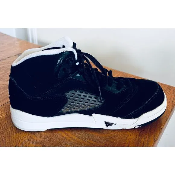 Youth Jordan 5 Retro (PS) Moonlight Sneakers, Size 1Y