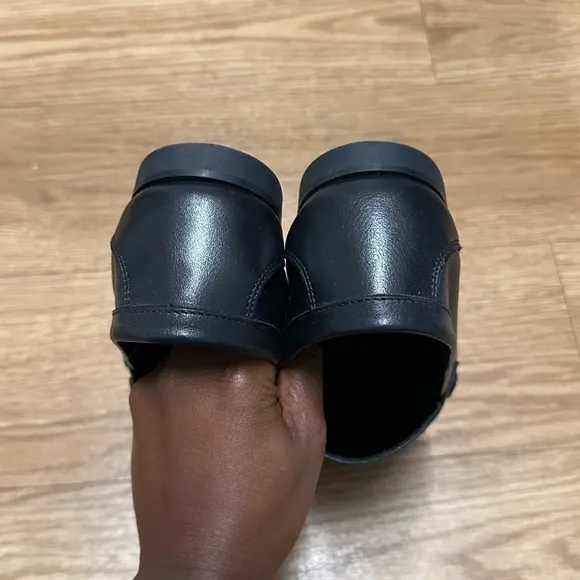 Zara leather black loafers
