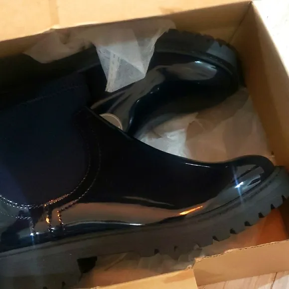 Zara patent leather boots bloggers favorite