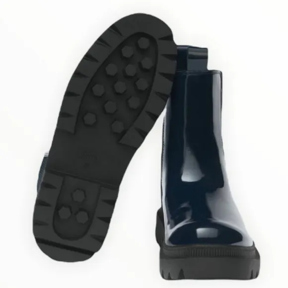 Zara patent leather boots bloggers favorite