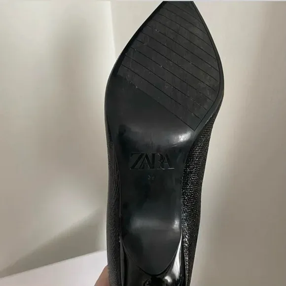ZARA Shiny Knee High Heeled Boots