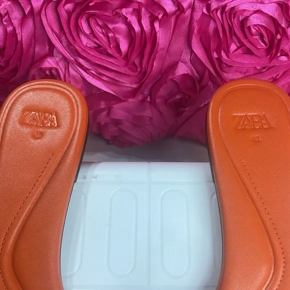 Zara summer sandals, leather with open toe, sexy with flat heel in orange,size 9