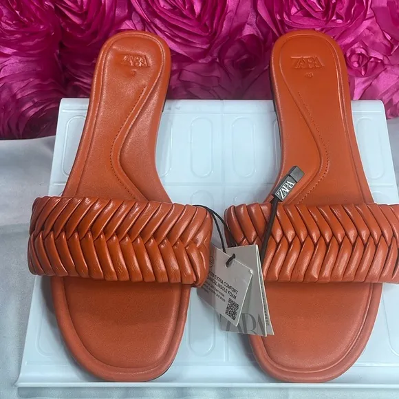 Zara summer sandals, leather with open toe, sexy with flat heel in orange,size 9