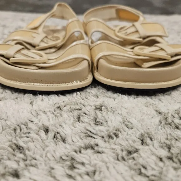Zara SZ 41/US 10 Beige Mesh Flat Sandals With Buckles And Hook &amp; Loop Close