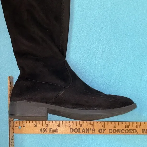 ZIGI SOHO Karsten over the knee faux suede slip on tie at top black boots size 8