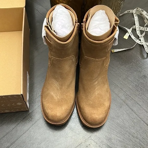 ZODIAC Women's Gannet Lug Sole Boots